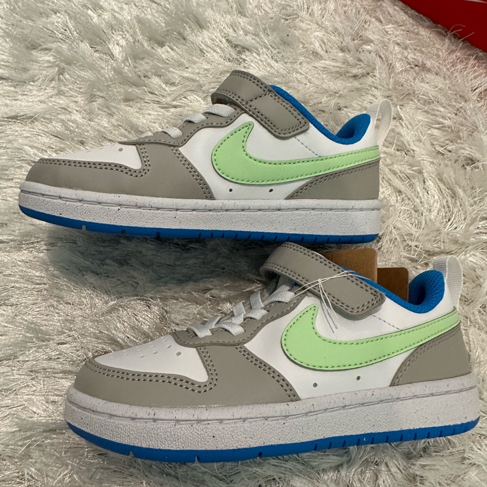 Nike court kids